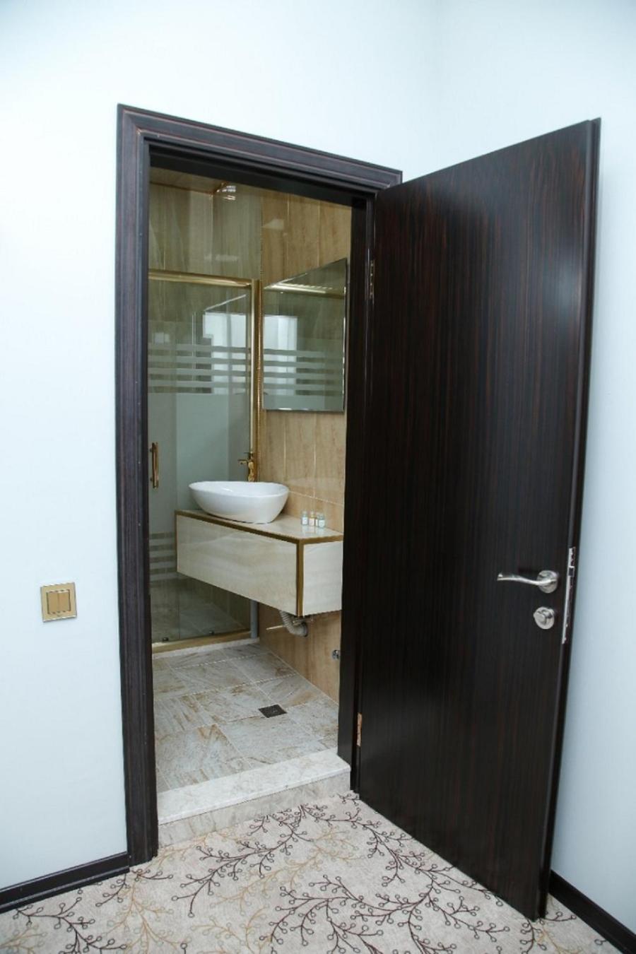 Bey Hotel Baky Esterno foto
